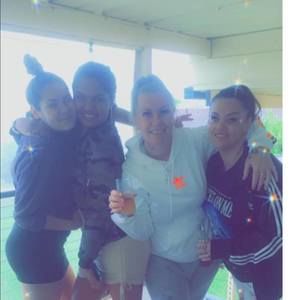 Meet your Posher, Peta